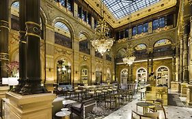 Hilton Paris Opera Hotel Exterior photo