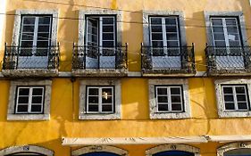 Locals Hostel & Suites Lisboa Exterior photo