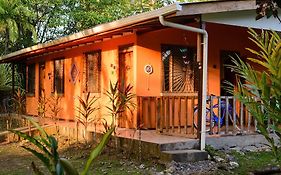 Cabinas Caribe Luna Villa Cahuita Exterior photo