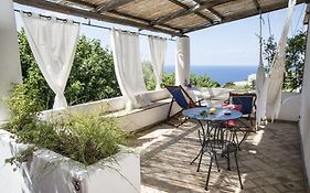 Il Gelso Vacanze Bed and Breakfast Malfa  Exterior photo