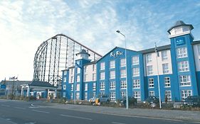 Big Blue Hotel Blackpool Exterior photo