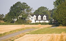 Quistgaarden Bed & Breakfast Bed and Breakfast Spjellerup Exterior photo