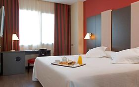 Hotel Agustinos Pamplona Room photo