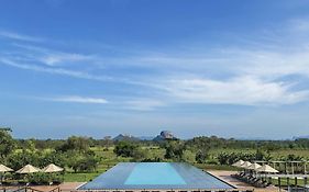 Aliya Resort&Spa Sigiriya Exterior photo