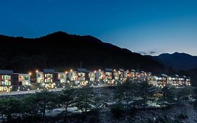 Yeoninsan Spring Resort Gapyeong Exterior photo