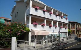 Hotel Eliani Grado Exterior photo