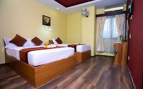 Oyo 105 Hotel Travel Inn Katmandú Exterior photo