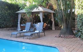Dinkwe Guest House Pretoria-Noord Exterior photo