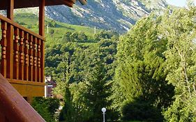 Hotel Picos de Europa Arenas De Cabrales Exterior photo