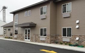 Canby Inn And Suites Exterior photo