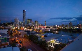 Brisbane City Yha Albergue Exterior photo
