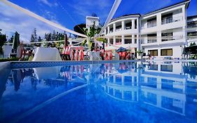 The Manor Hotel Kigali Exterior photo