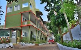 Hotel Kozee Kaves Yelagiri Exterior photo