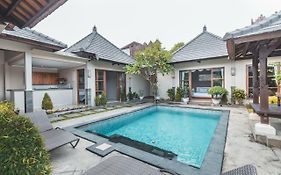 Dura Villas Canggu Exterior photo