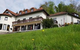 Berghof Hotel Nieheim Exterior photo