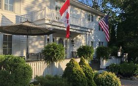 Butler Creek House Bed and Breakfast Niagara-on-the-Lake Exterior photo