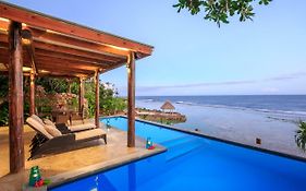 Savasi Island Resort Savusavu Exterior photo