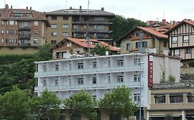 Hotel Petit Palace Tamarises Getxo Exterior photo