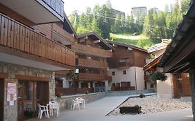 Lagrange Vacances Les Chalets Edelweiss La Plagne Exterior photo