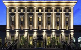 Th Roma - Carpegna Palace Hotel Exterior photo