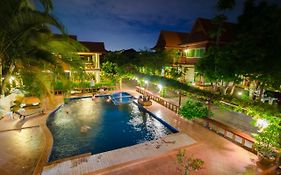 Avila Resort Pattaya Jomtien Exterior photo