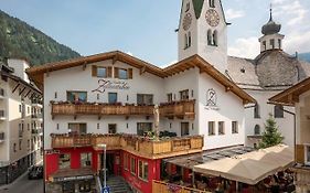 Hotel Gasthof Zellerstuben Zell am Ziller Exterior photo