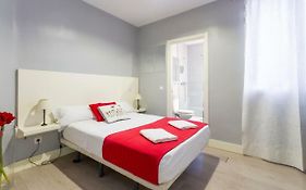 8Rooms Madrid Exterior photo