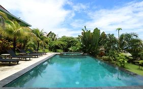 Hotel Azona Greens Bali Pecatu Exterior photo