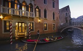 Hotel Ai Reali Venecia Exterior photo
