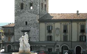 Albergo Ristorante Della Torre Trescore Balneario Exterior photo