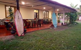 Dreams Garden Surf Lodge Midigama East Exterior photo