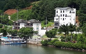 Interlaken Stay Gapyeong Exterior photo