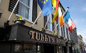 Tully'S Hotel Castlerea Exterior photo