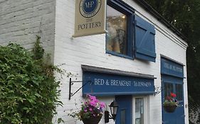 Vinegar Hill Pottery Bed and Breakfast Lymington Exterior photo