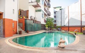 The Album Loft Apartamento Patong Exterior photo
