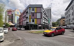 D'Green Hotel Kuching Exterior photo