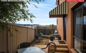 Panoramic Townhouses By Lisa Merimbula Exterior photo