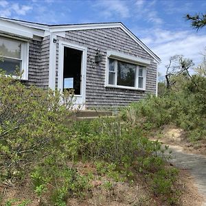 Beaches N' Sunsets Villa Eastham Exterior photo