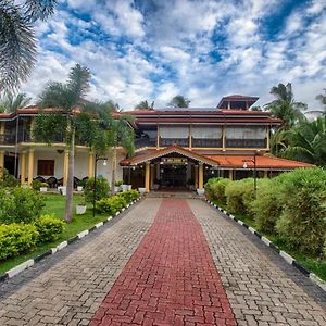 Samanala Hotel & Resort Nochchiyagama Exterior photo
