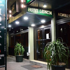 Hotel Leoncia Colonia Del Sacramento Exterior photo