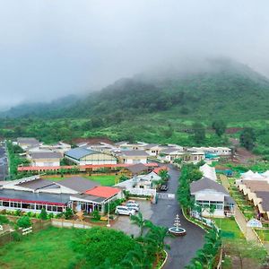 Rainforest Resort&Spa, Igatpuri Exterior photo