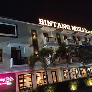 Bintang Mulia Hotel Jembel Exterior photo