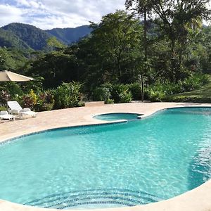 Hacienda Mil Bellezas Villa Quepos Exterior photo