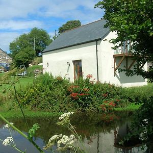 Apartamento The Boathouse Callington Exterior photo