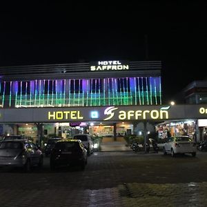 Hotel Saffron Gandeva Exterior photo