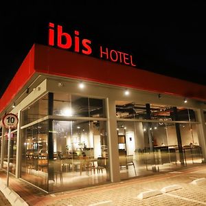 Hotel Ibis Cuiaba Shopping Exterior photo