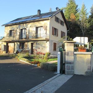 La Cle Des Champs Bed and Breakfast Murol Exterior photo