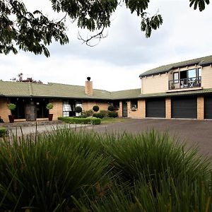 Cedar Park Bed & Breakfast Bed and Breakfast Hamilton Exterior photo