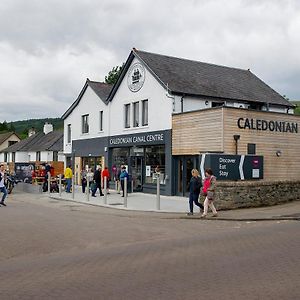 Lock Chambers, Caledonian Canal Centre Fort Augustus Exterior photo