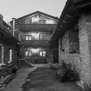 Suite Del Villaggio Aosta Exterior photo
